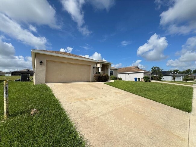 4876 Summerfield Cir in Winter Haven, FL - Building Photo - Building Photo