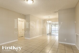 6100 Harding St in Hollywood, FL - Building Photo - Building Photo