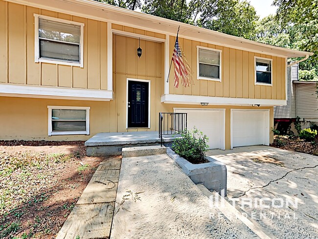 property at 2574 Northbrook Rd