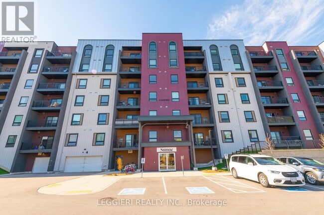 4-504 Spice Wy in Barrie, ON - Building Photo - Building Photo
