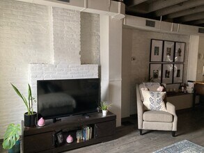 1602 Latrobe St in Baltimore, MD - Building Photo - Building Photo