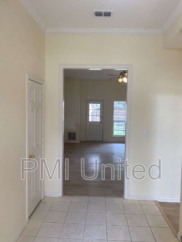 4701 Maple Shade Ave in Sachse, TX - Building Photo - Building Photo