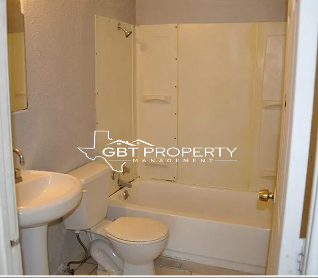 property at 1434 15th St