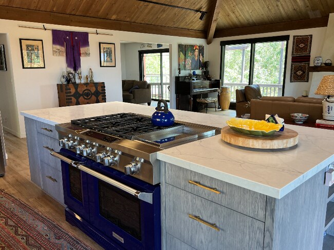 3662 Lovall Valley Rd in Sonoma, CA - Building Photo - Building Photo