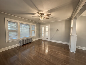 59 Rustic Ter, Unit Floor 2 in Bristol, CT - Foto de edificio - Building Photo