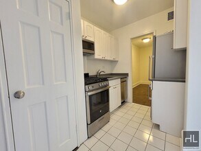 435 E 79th St, Unit 8K in New York, NY - Building Photo - Building Photo