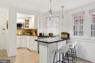 1728 New Hampshire Ave NW in Washington, DC - Building Photo - Building Photo
