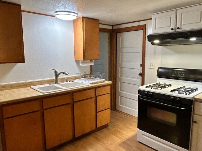 291 Crest Cir Dr in Lake Arrowhead, CA - Foto de edificio - Building Photo