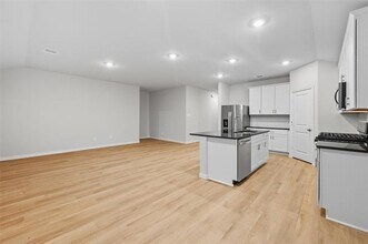 6605 Creek Edge Cir in Fort Worth, TX - Building Photo - Building Photo