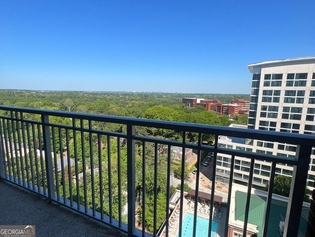 property at 1820 Peachtree St NW