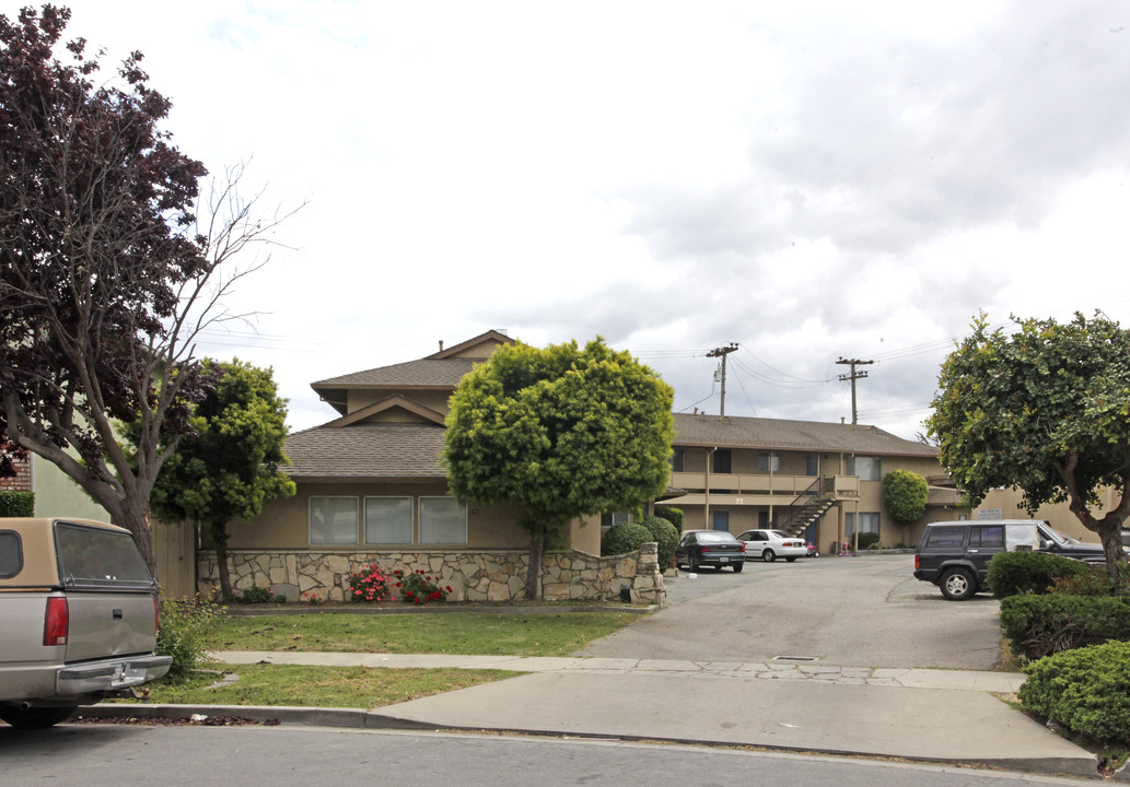 37 Gardenia Dr in Salinas, CA - Foto de edificio