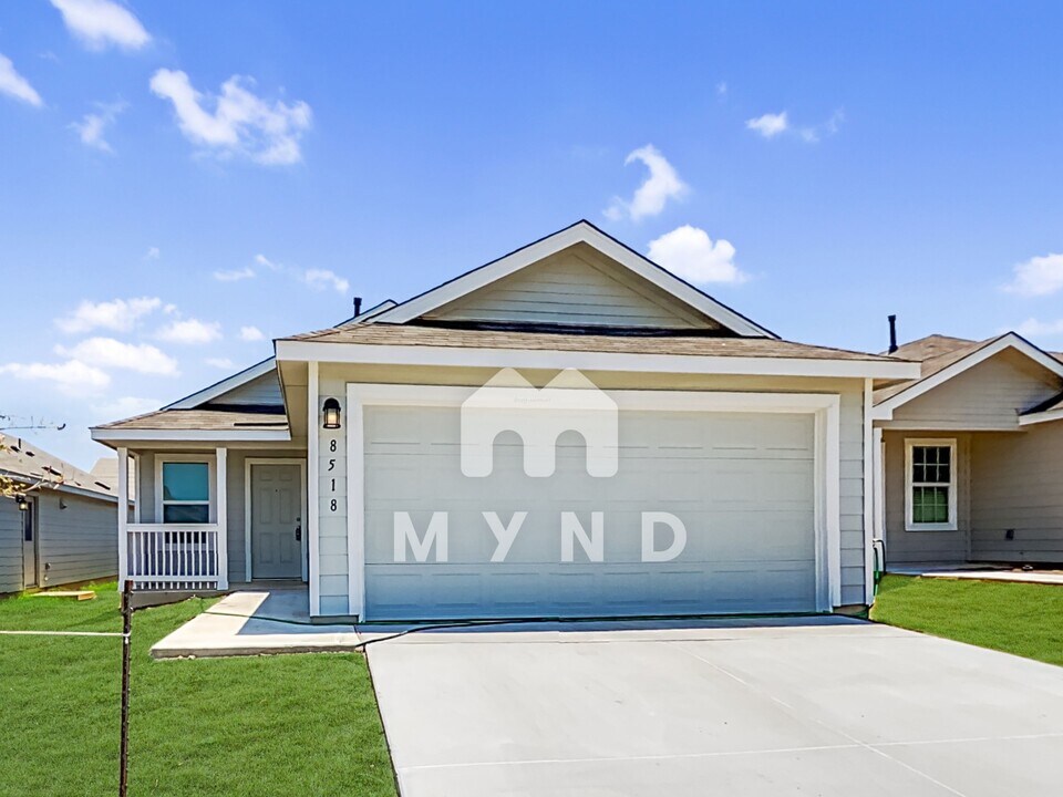 8518 Rose Tanager in San Antonio, TX - Building Photo