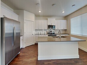26106 E Calhoun Pl in Aurora, CO - Building Photo - Building Photo