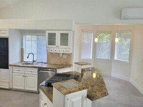 1027 Lido Ct in Weston, FL - Building Photo - Building Photo