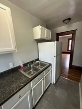 742 E Stockbridge Ave in Kalamazoo, MI - Building Photo - Building Photo