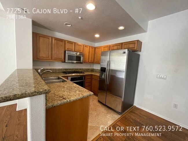 7725 El Cajon Blvd in La Mesa, CA - Building Photo - Building Photo