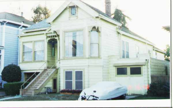 1613 Benton St in Alameda, CA - Building Photo - Building Photo