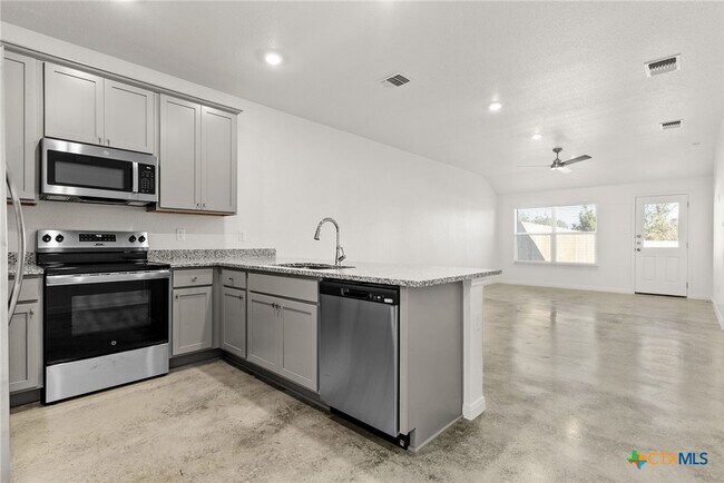 808 Wax Myrtle Ct in Killeen, TX - Building Photo - Building Photo