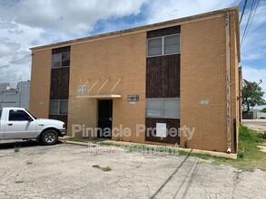 2409 W Ave N in San Angelo, TX - Building Photo - Building Photo