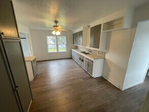 3916 Homedale Rd in Klamath Falls, OR - Building Photo - Building Photo