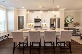 1328 Bennett Creek Overlook in Suwanee, GA - Building Photo - Building Photo