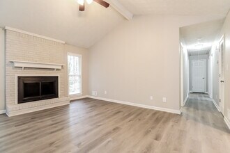 1609 Sugar Plum Dr SW in Conyers, GA - Building Photo - Building Photo