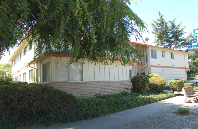 3962 Hamilton Ave in San Jose, CA - Foto de edificio - Building Photo