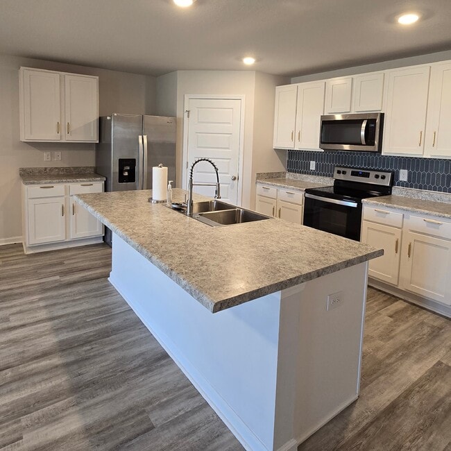 4384 White Cedar Ct in Milton, FL - Building Photo - Building Photo