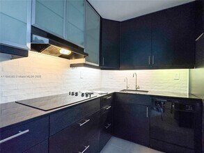 1631 NE 114th St in Miami, FL - Building Photo - Building Photo