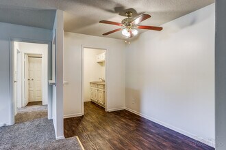 GolfView Apartments By The Bay in Essexville, MI - Building Photo - Building Photo