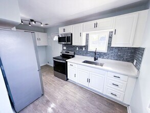 5041 Dimson Dr N in Columbus, OH - Building Photo - Building Photo