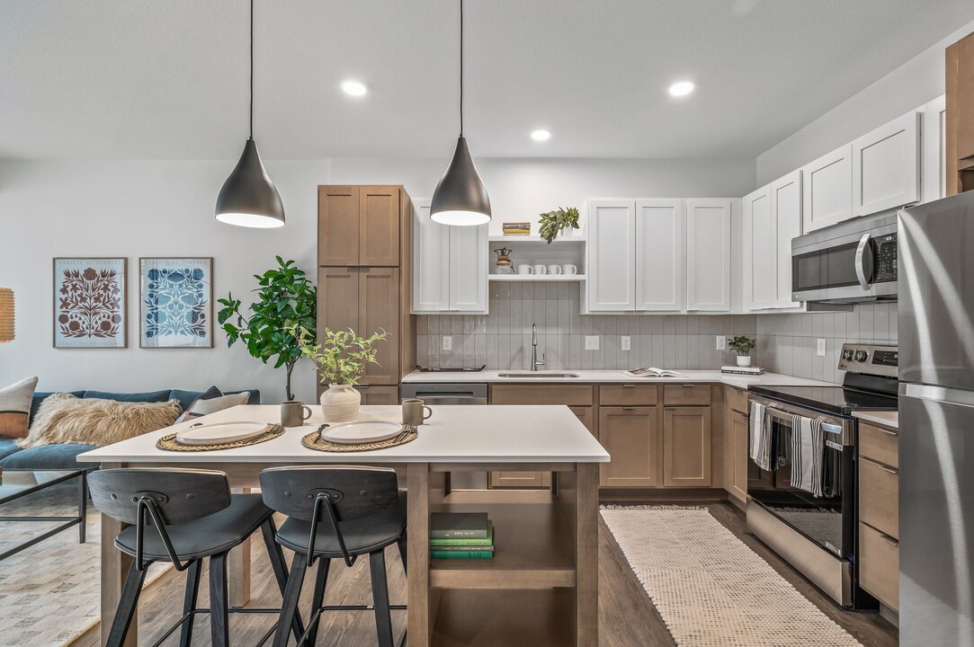 The Harlan in Oakdale, MN - Building Photo