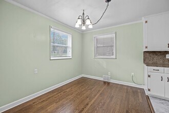 205 Fieldstone Cir in Statesville, NC - Building Photo - Building Photo