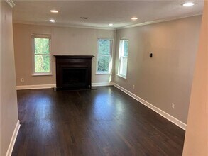 1215 Oak Forest Ct SW in Marietta, GA - Building Photo - Building Photo