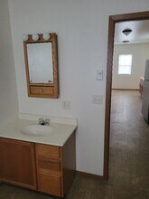720 Pine St in Dumont, IA - Foto de edificio - Building Photo