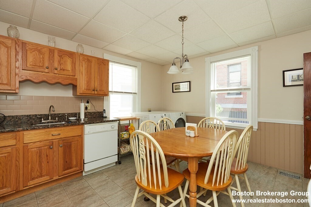 65 Roseclair St, Unit #1 in Boston, MA - Building Photo