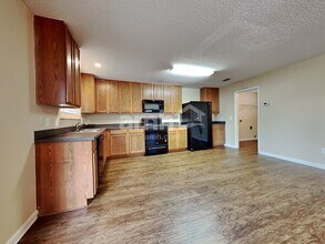 9734 Hazel Lake Dr in Jacksonville, FL - Building Photo - Building Photo