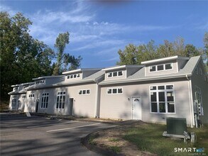 64 Boardman Rd in New Milford, CT - Building Photo - Building Photo