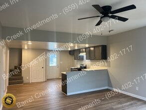 137 Fairview Ave in Lawrenceburg, KY - Building Photo - Building Photo