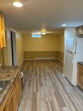 20427 W Clark Ave Apt 11, Unit Apt 11 in Galesville, WI - Building Photo - Building Photo