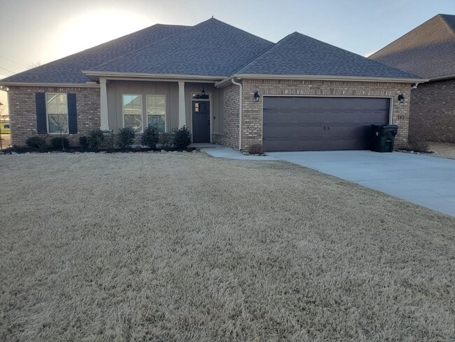 102 Elledge Farm Dr in Hazel Green, AL - Building Photo - Building Photo