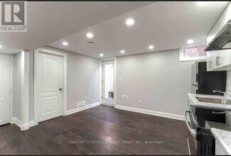 62 Aurora Pl in Brampton, ON - Building Photo - Building Photo