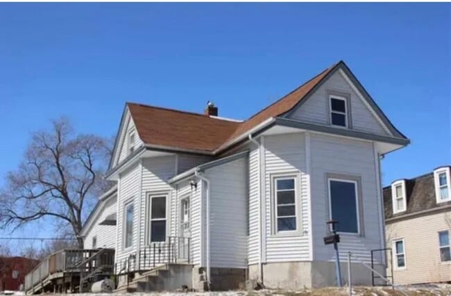 property at 1709 Franklin St