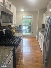 14432 Four Chimney Dr in Centreville, VA - Building Photo - Building Photo