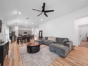 6210 Glenwick Park Rd in Katy, TX - Building Photo - Building Photo