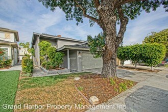 1213 Amethyst St in Redondo Beach, CA - Building Photo - Building Photo