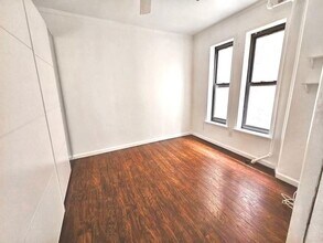 339 Bedford Ave in Brooklyn, NY - Building Photo - Building Photo