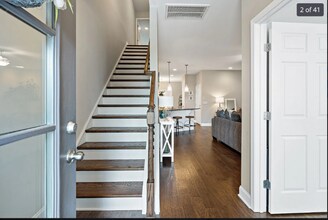 141 Saddle Wood Ln in Hendersonville, TN - Foto de edificio - Building Photo