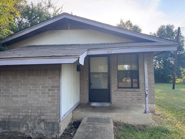 1017 12th St SE, Unit 1017 in Paris, TX - Building Photo - Building Photo