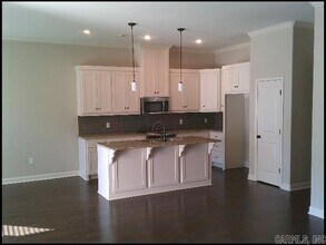 116 Nantucket Loop in Maumelle, AR - Building Photo - Building Photo
